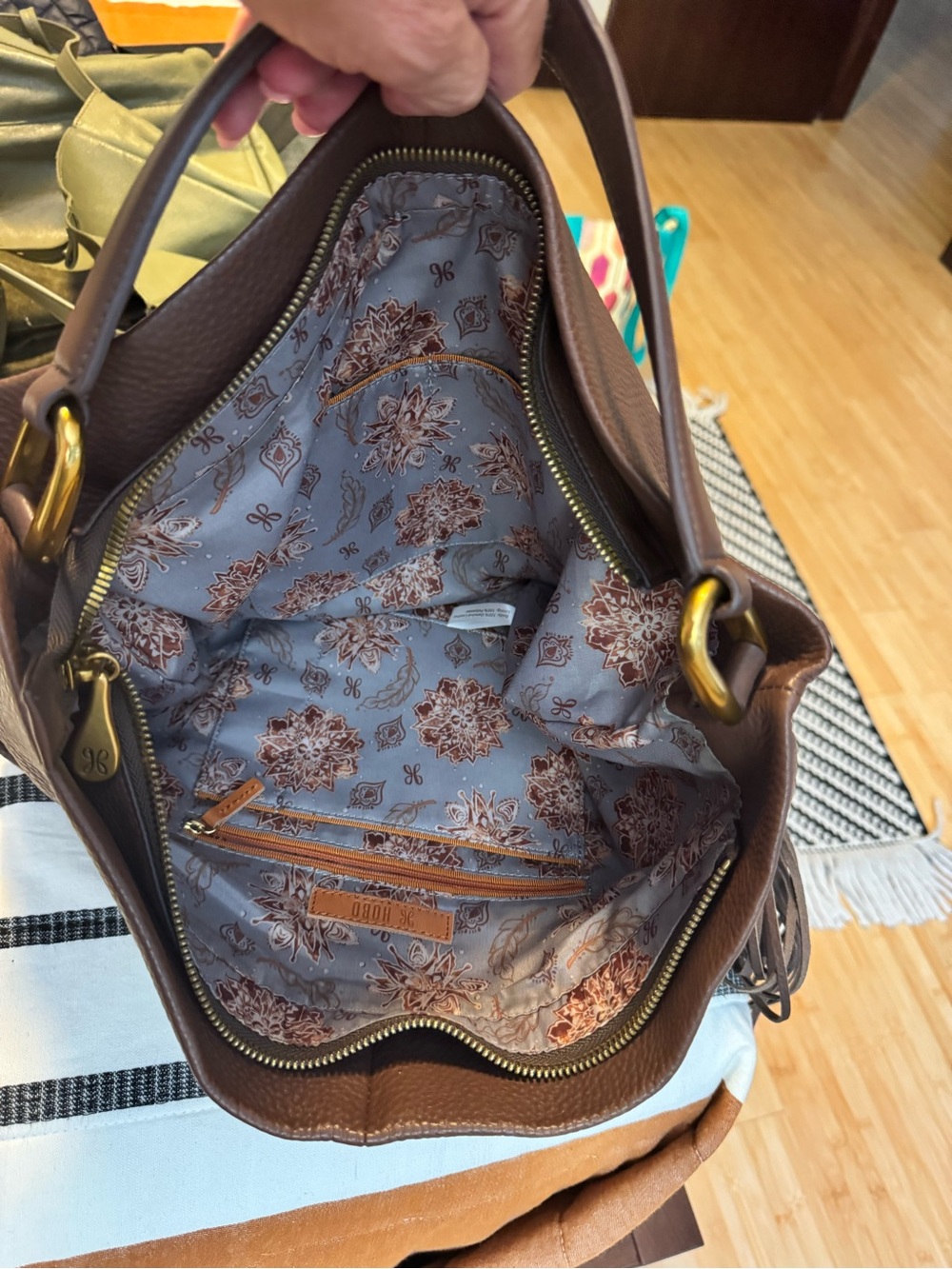Classic Brown Leather Hobo Tote with Tassel - Picture 6 of 7